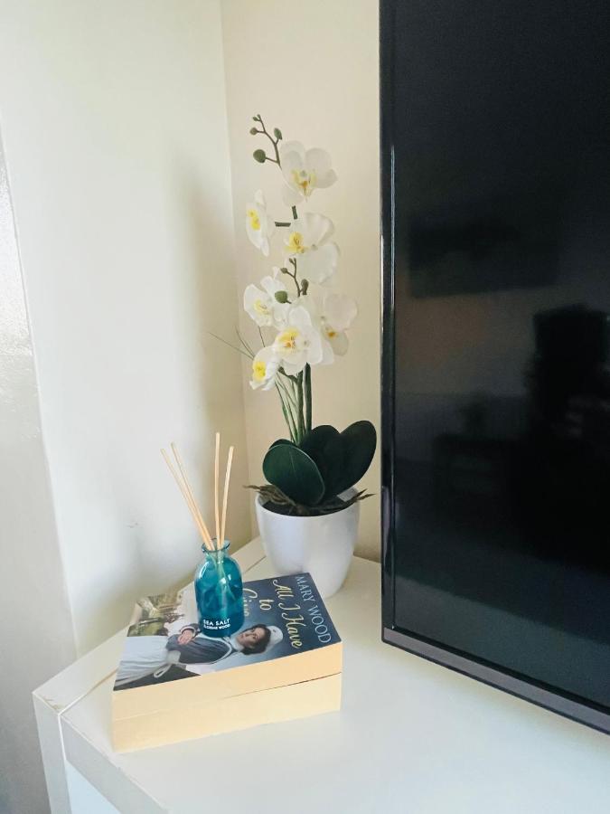 St Ives, King Bed Cosy Home, Parking, Fast Wi Fi St Ives  Exterior foto